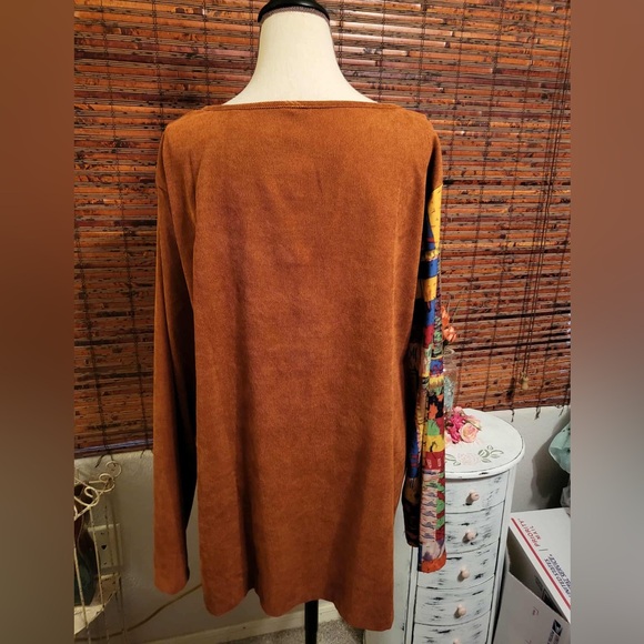 Colorful Patchwork Top with Button Detail - Picture 3 of 4